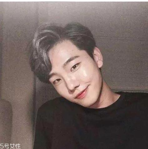 男生夏天该剪什么发型才帅 男生夏季发型推荐