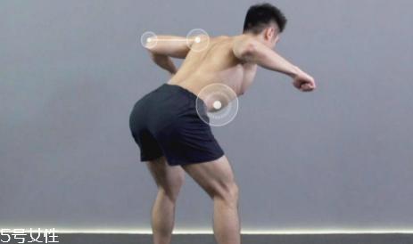 怎么纠正驼背 4步让你不再驼背