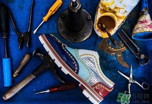 cl鞋子一般多少钱？Christian Louboutin鞋子专柜价格