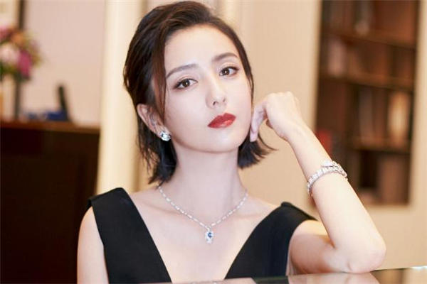 玻尿酸去鱼尾纹多少钱 玻尿酸去鱼尾纹的费用