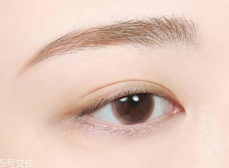 日系甜美约会妆容画法 仙女必学秋冬眼妆