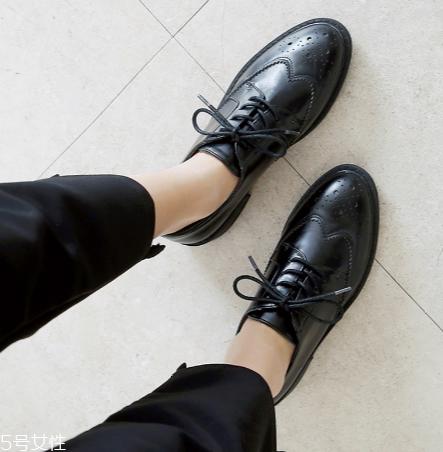 2022流行什么平底鞋？千万不能错过的流行爆款