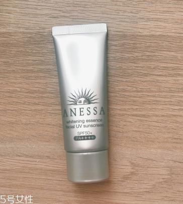 资生堂怡丽丝尔防晒霜闷痘吗 一生推的防晒霜