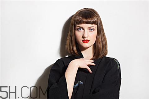 烤瓷牙和牙套的区别 烤瓷牙和牙冠的区别