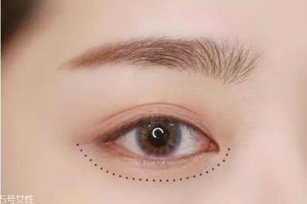 日常大眼妆的画法教程 日常大眼妆画法