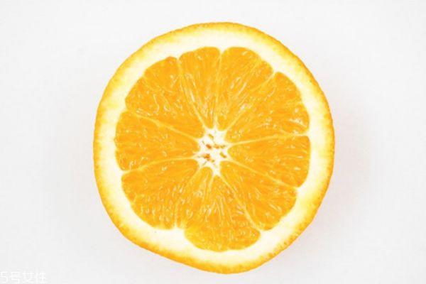 柠檬敷脸可以祛痘吗 柠檬敷脸的注意事项