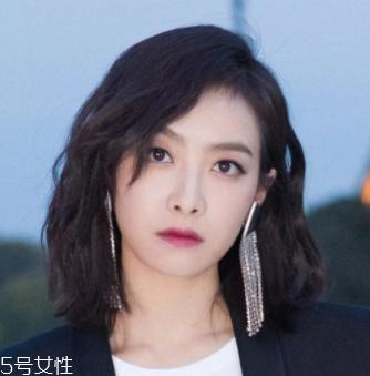 2018开年爆款色莓果紫，怎么涂更美？