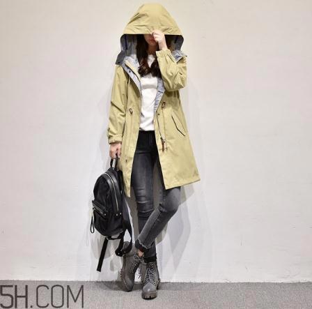 冲锋衣搭配什么裤子好看？冲锋衣搭配裤子图片