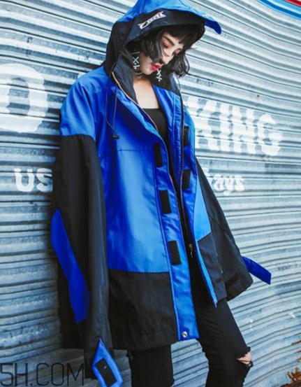 冲锋衣搭配什么裤子好看？冲锋衣搭配裤子图片