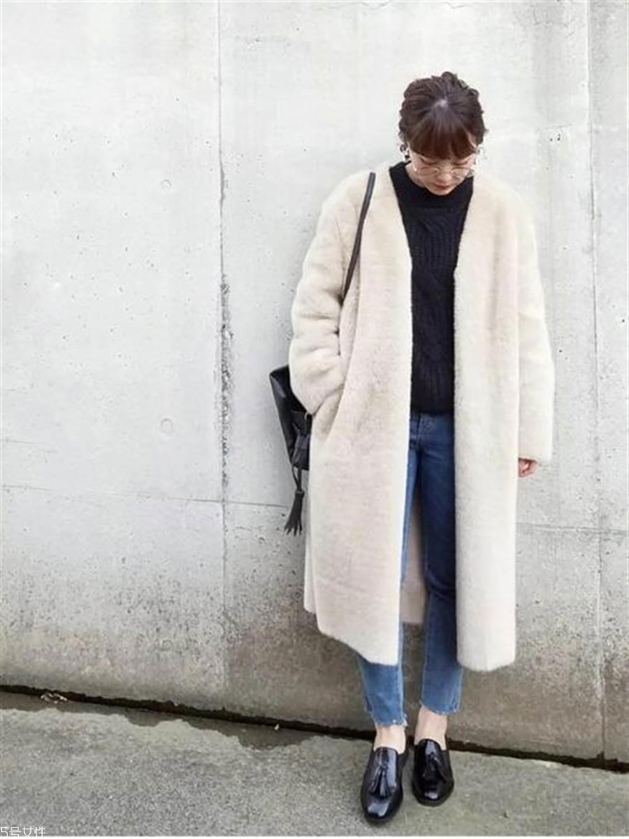 乐福鞋怎么搭配衣服 3种乐福鞋搭配指南