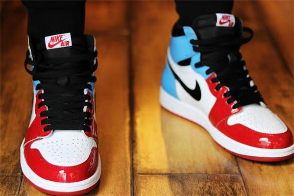 aj1鞋带系法 aj1鞋带怎么穿好看