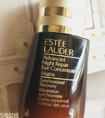 雅诗兰黛精华液多少钱？年轻肌肤的秘密