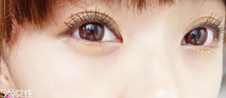 lunasol日月晶彩怎么画眼影？简单打造橙色无辜妆