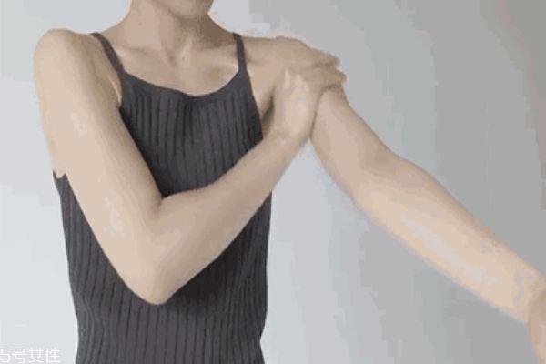 怎么按摩瘦四肢赘肉 瘦大小腿减肥按摩手法