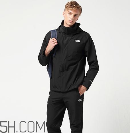 北面冲锋衣是哪个国家的？北面冲锋衣保暖吗？