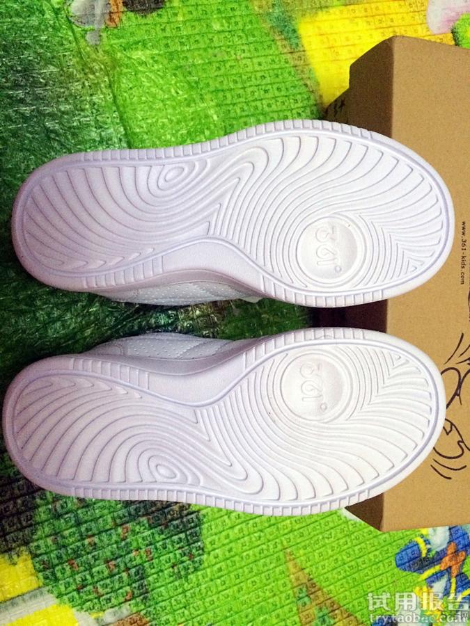 361度鞋子真假怎么看?361度运动鞋真伪对比图