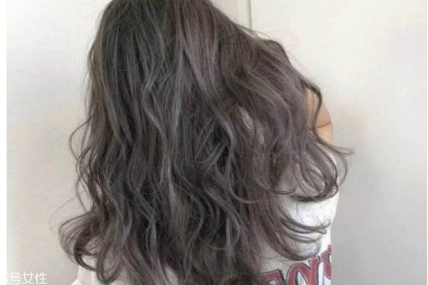 2019年流行什么卷发 2019年流行的长发波浪卷