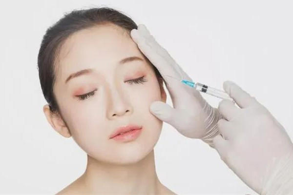 胶原蛋白填充眼窝凹陷保持多久 胶原蛋白填充脸部安全吗
