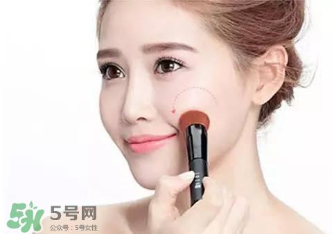 精致妆容的正确步骤 怎么化一个精致的妆容