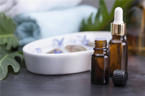 单方精油怎么调配 单方精油用什么基础油