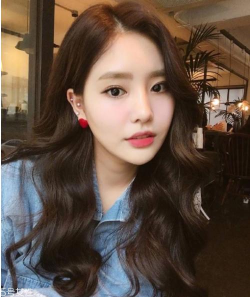 2019长卷发发色 女神必备长卷发发型