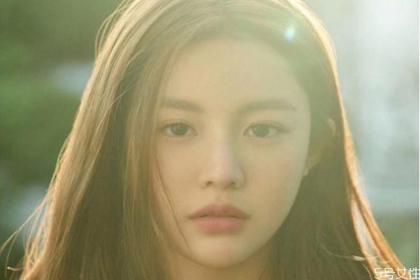 第一次和女生搭讪该怎么说 跟女生聊天不冷场的技巧