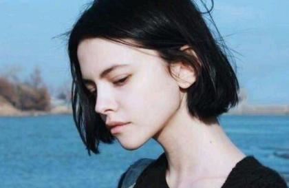 四个学长一起上我会坏 男生被同桌带回家玩了一整天