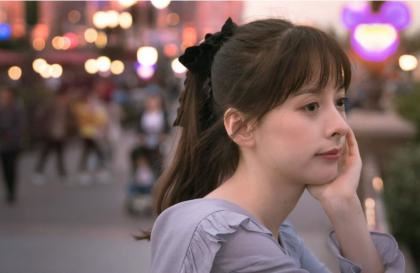 晚上爷爷总是压到妈妈身上,看到爷爷和妈妈抱在一起