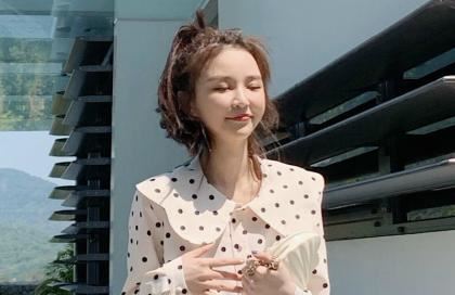 老板等不及了在车里做 停车场被老板要了好多次