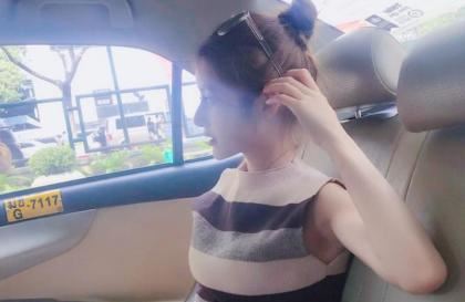 我和退休老妇初试云雨 精壮小伙和少妇第一次