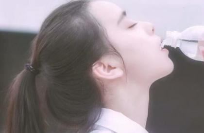 多男调教一女折磨 口述两个男人玩我好刺激