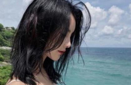 和朋友夫妻一块旅游途中换着玩 四个人一起换着做刺激的事