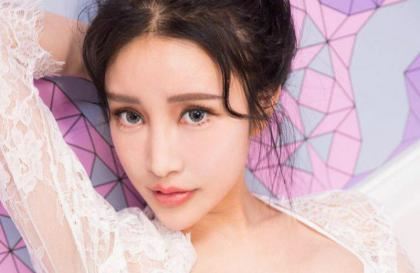 跟女友做过又和她闺蜜做 两个人轮流伺候实在是太痛苦