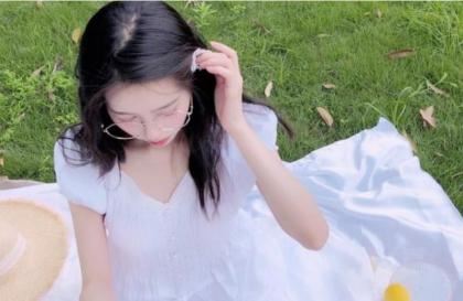 高考前夜和儿子做了 儿子抱着睡觉后控制不住了