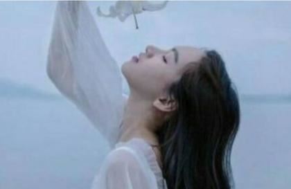 两个继兄要了我 两个人一前一后地动着我要