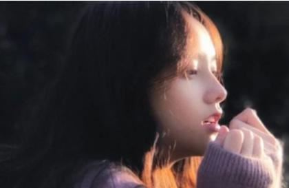 上体育课被拉到没人的地方 同桌体育课时进去了