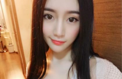 说说你们在地铁被顶的事 角落里猛男要了我的联系方式