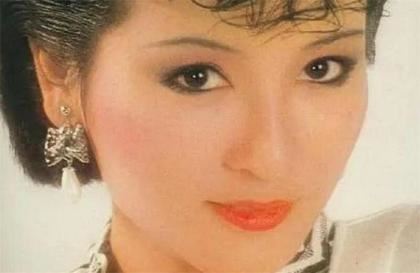 拍过三级片的港姐盘点 明星大尺度情色片太污了