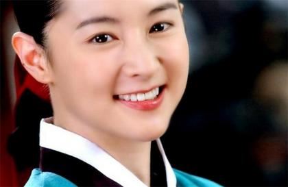 “大长今”李英爱也拍过三级片 尺度之大全程无尿点