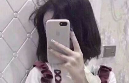 在公交车里撞了我八次 男朋友说穿裙子做做事方便