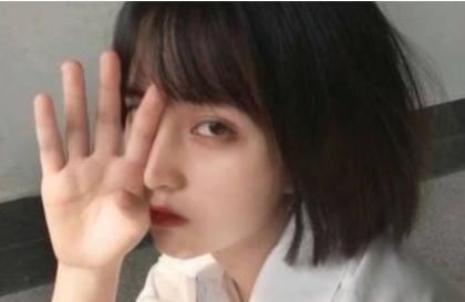 老板把车开到没人的地方 老板在车里要了七回