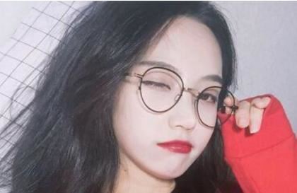 老板把车开到没人的地方 老板在车里要了七回