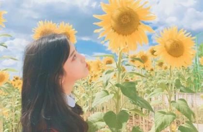 在地铁被做到走不了路 地铁上两个人一前一后攻击