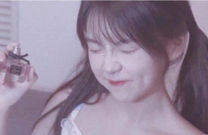 有没有试过一前一后两个人 他们一前一后的做