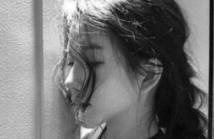 女孩子突然身体软了什么意思 为什么男生第一次也会疼