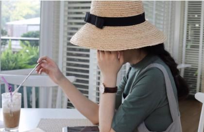 姐姐我们再做一次好么 家里没人半夜就和姐姐睡一块