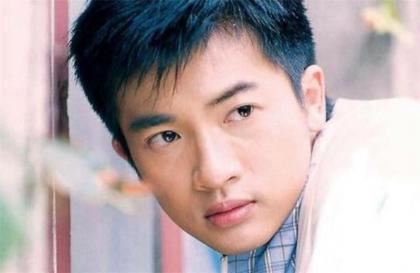 苏有朋早期三级片镜头 尺度之大令人咋舌