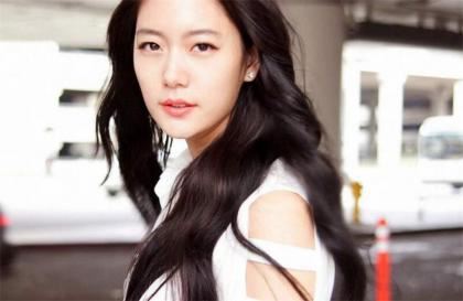 李成敏拍过三级片吗？性感韩国美女名不虚传