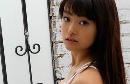 我和美女房东的风流韵事 每晚她都要偷上我房间