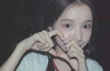 和爸爸一直保持那种关系 我想要在家里伺候他一辈子